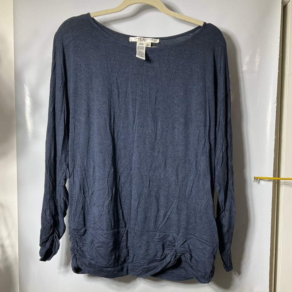Shirt with sleeve details